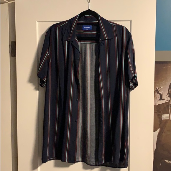 Jack and Jones button up short sleeve shirt - Picture 1 of 3